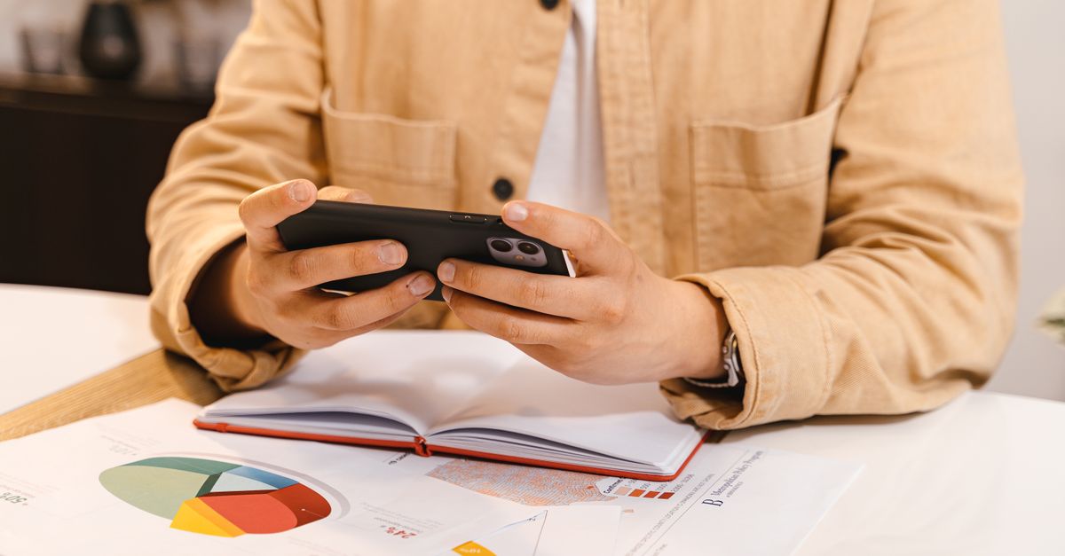 À 21,99 €, ce forfait mobile optimise les calculs et séduit les passionnés de sport 3 découvrez nos offres de forfaits mobiles adaptés à vos besoins : appels, sms et data au meilleur prix. choisissez le plan mobile idéal pour rester connecté partout.