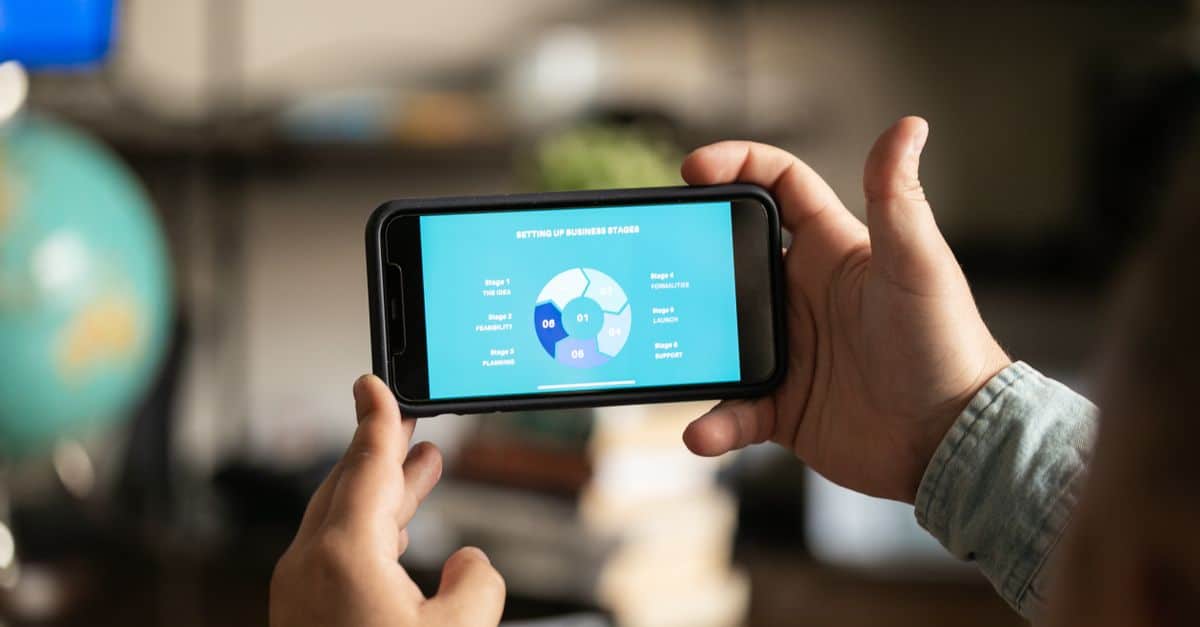 Les mobiles en 2025 : les applications incontournables, les avancées de l'IA générative et l'évolution des réseaux sociaux 3 découvrez les tendances et innovations de la technologie mobile en 2025, avec un aperçu des avancées qui transformeront notre quotidien.