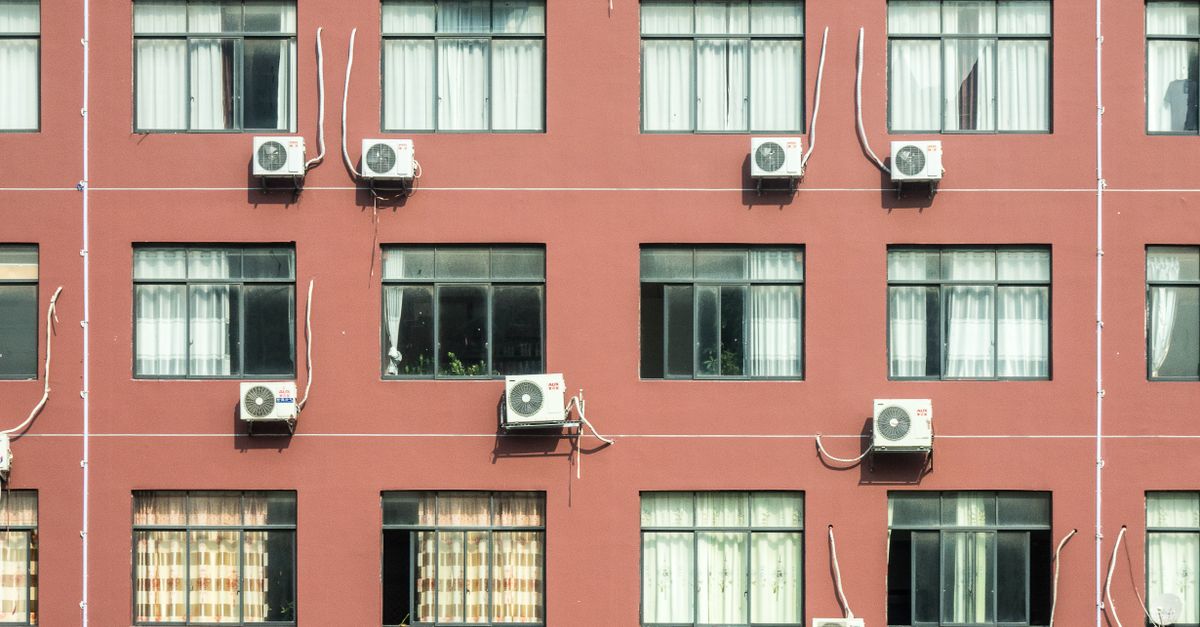 Préparez-vous à la canicule : ce climatiseur mobile tant attendu est de nouveau disponible 2 découvrez notre climatiseur portable, idéal pour rafraîchir rapidement n'importe quelle pièce. facile à déplacer, performant et économique, il garantit un confort optimal tout au long de l'été.