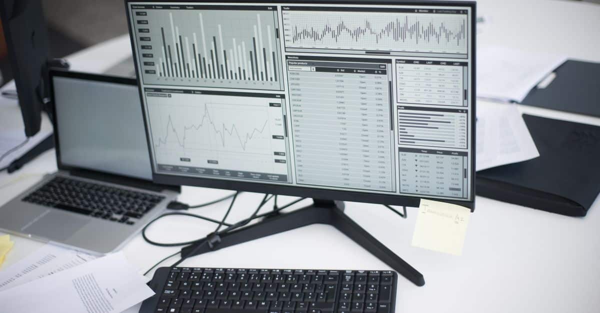 L'analyse prédictive : comprendre ses enjeux et applications 3 découvrez comment l'analytique prédictive permet d'anticiper les tendances futures grâce aux données, améliorant les décisions stratégiques et la performance de votre entreprise.