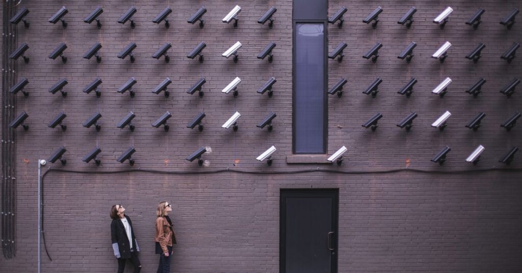 La CNIL dévoile ses conseils pour une protection renforcée de la vie privée dans les applications mobiles 9 découvrez notre politique de confidentialité détaillée pour protéger vos données personnelles et garantir votre sécurité en ligne.
