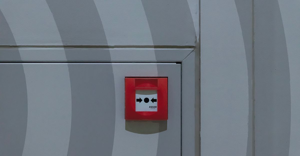 Une alarme sur la sécurité routière : 100 000 voitures échouent au contrôle technique en raison de phares mal réglés 9 alarme de sécurité routière : protégez-vous et vos proches avec notre système d'alarme innovant conçu pour prévenir les accidents et améliorer la sécurité sur la route.