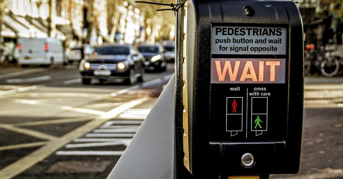 Une alarme sur la sécurité routière : 100 000 voitures échouent au contrôle technique en raison de phares mal réglés 10 alarme de sécurité routière : protégez-vous et vos proches avec un système d'alerte fiable et efficace pour prévenir les dangers sur la route.