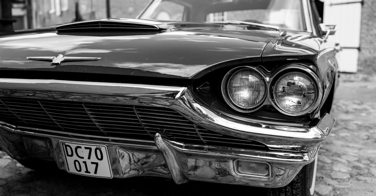 Cet été à l'Autoworld du Cinquantenaire : le grand retour des voitures emblématiques des années 90 2 découvrez les voitures emblématiques qui ont marqué l'histoire de l'automobile, alliant design légendaire et performances exceptionnelles.