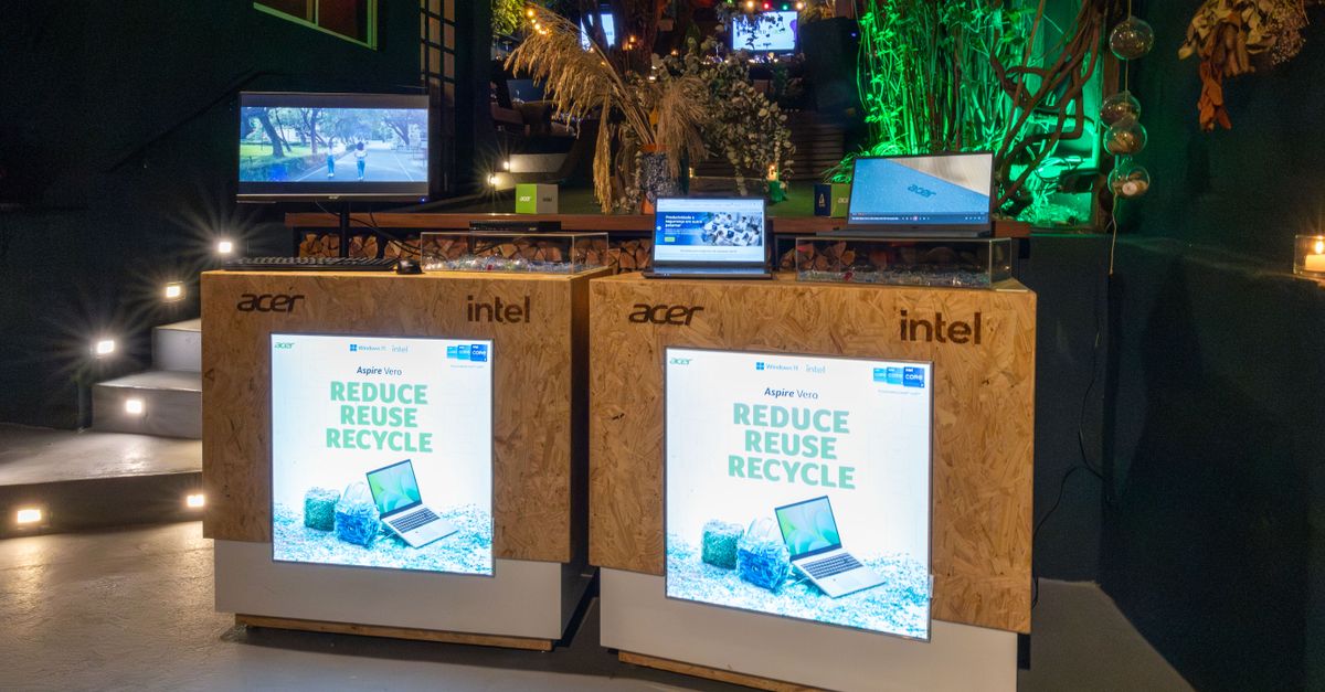 Echo Show 21 : le grand écran intelligent prêt à révolutionner votre maison connectée 2 découvrez notre smart display innovant alliant design élégant et fonctionnalités intelligentes pour une expérience utilisateur optimale.