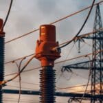 Orages : comprendre pourquoi éteindre le disjoncteur n’est pas la meilleure protection pour vos appareils