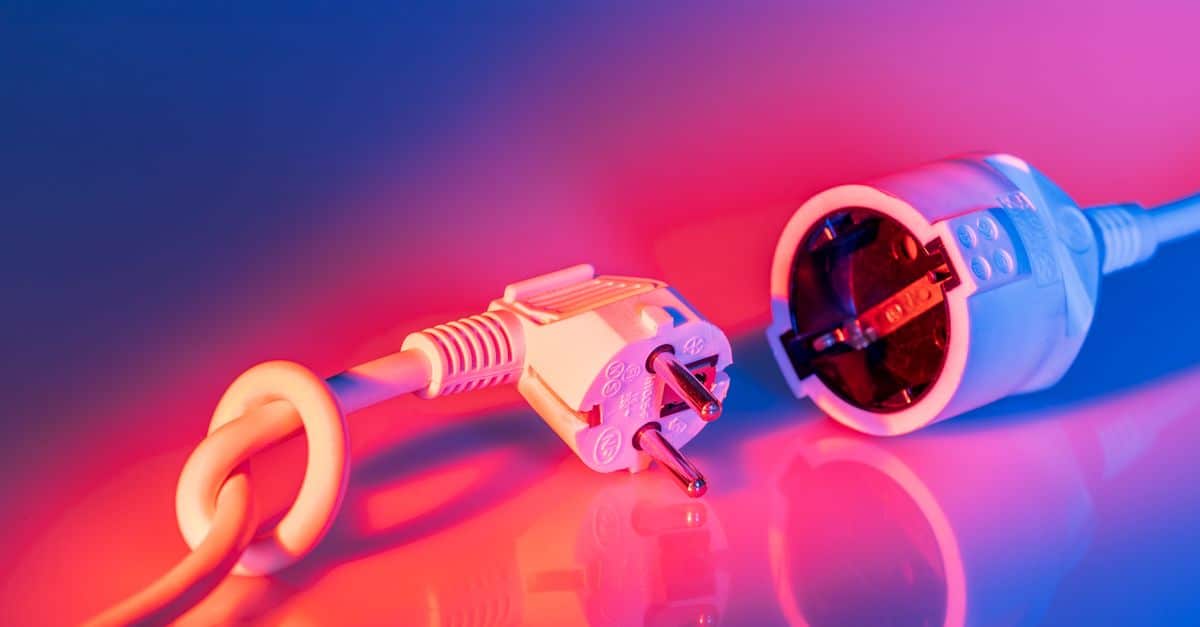 Orages : comprendre pourquoi éteindre le disjoncteur n’est pas la meilleure protection pour vos appareils 3 découvrez nos solutions performantes de protection contre les surtensions pour préserver vos équipements électriques et électroniques en toute sécurité.