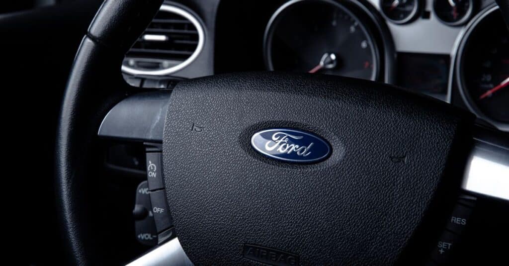 les problèmes des airbags Takata : ce qu'il faut savoir 7 informations essentielles sur les problèmes liés aux airbags takata, leurs risques et les mesures de sécurité à prendre pour protéger les conducteurs et passagers.