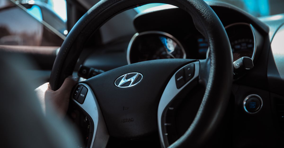 les problèmes des airbags Takata : ce qu'il faut savoir 9 découvrez les problèmes liés aux airbags takata, leurs risques pour la sécurité et les mesures de rappel mises en place pour protéger les conducteurs.