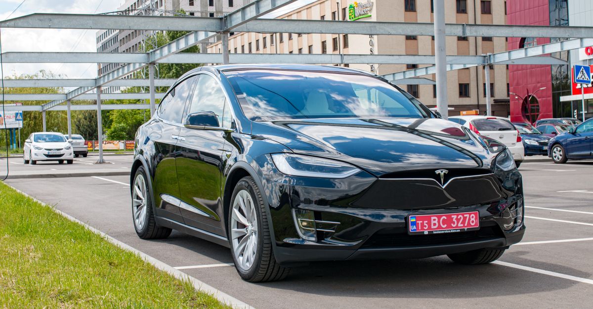 Découvrez la Tesla Model Y 2025 : une location avec option d'achat flexible, un design modernisé et des taux avantageux 9 découvrez la tesla model y 2025, un suv électrique innovant alliant performance, autonomie étendue et design futuriste pour une conduite durable et connectée.