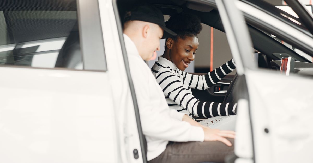 Essayer une voiture en concession : une étape essentielle pour transformer les prospects en acheteurs 1 découvrez notre service de test drive et essayez nos véhicules en conditions réelles pour choisir celui qui vous convient parfaitement.
