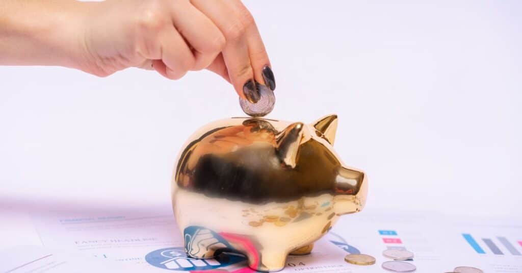 Finfluenceurs sur TikTok : Peut-on faire confiance à leurs conseils financiers pour les jeunes ? 4 découvrez des conseils financiers pratiques et accessibles sur tiktok pour mieux gérer votre argent, investir intelligemment et sécuriser votre avenir.