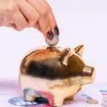 Finfluenceurs sur TikTok : Peut-on faire confiance à leurs conseils financiers pour les jeunes ?