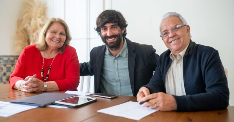 Unifor et General Motors annoncent des accords provisoires majeurs au Canada