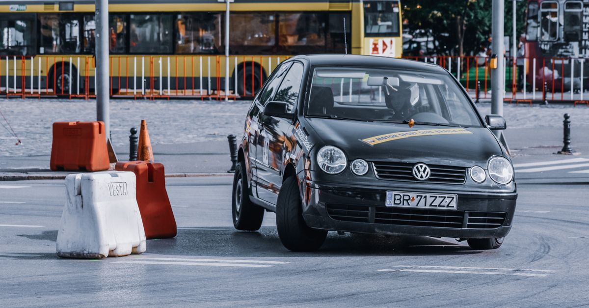 Les raisons du succès durable de la Volkswagen Polo 50 ans après son lancement 3 découvrez la volkswagen polo success : une citadine compacte, élégante et performante, idéale pour la ville et les trajets quotidiens.