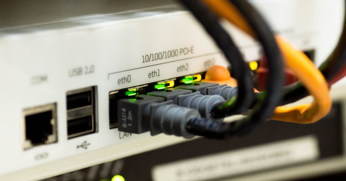 Fatigué des serveurs surchargés ? Profitez de cette offre exclusive sur les abonnements NordVPN pour une connexion fluide et sécurisée ! 3 découvrez les avantages d'un vpn pour sécuriser votre connexion internet, protéger votre vie privée en ligne et accéder à du contenu géo-restreint facilement.
