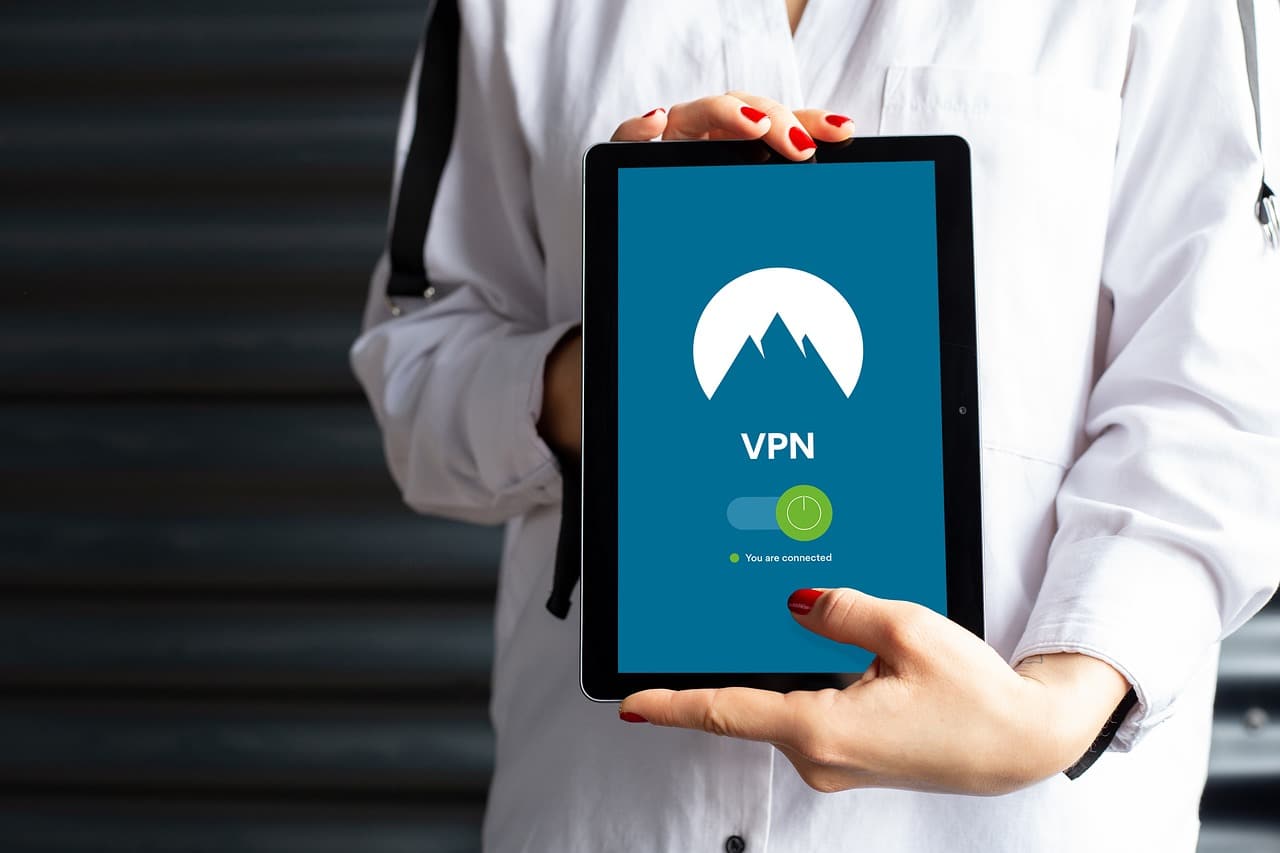 les raisons pour lesquelles chaque voyageur devrait opter pour un VPN lors du streaming à l'étranger 11 découvrez notre service vpn sécurisé pour protéger votre vie privée en ligne, naviguez anonymement et accédez à vos contenus préférés en toute liberté.