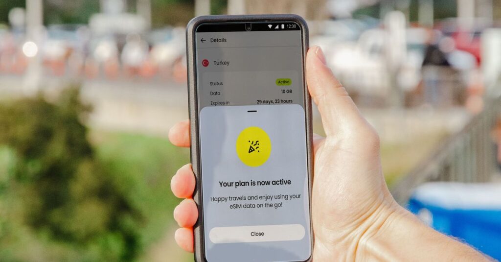 La combinaison parfaite : un VPN et une eSIM pour une cybersécurité maximale et un accès illimité à vos données cet été à l'étranger 9 découvrez comment combiner un vpn avec une esim pour une connexion internet sécurisée et flexible, idéale pour protéger votre vie privée en déplacement.