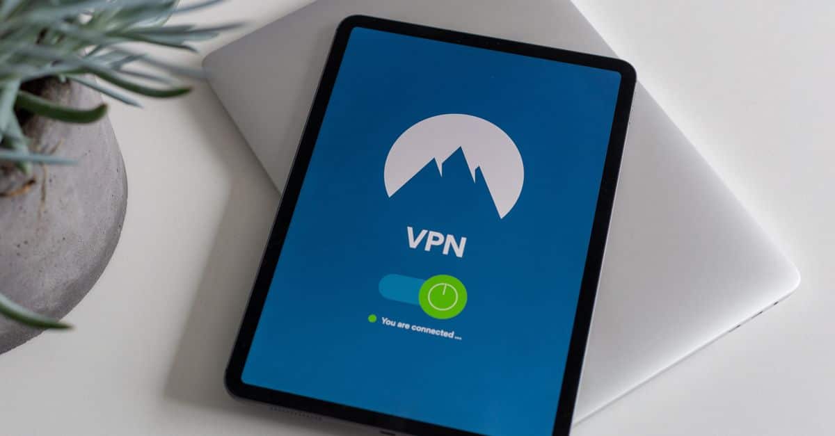 Une cyberattaque massive frappe les VPN : quelles en sont les conséquences ? 10 protégez vos données et votre vie privée contre les cyberattaques grâce à un vpn sécurisé et performant. découvrez comment un vpn peut renforcer votre sécurité en ligne.
