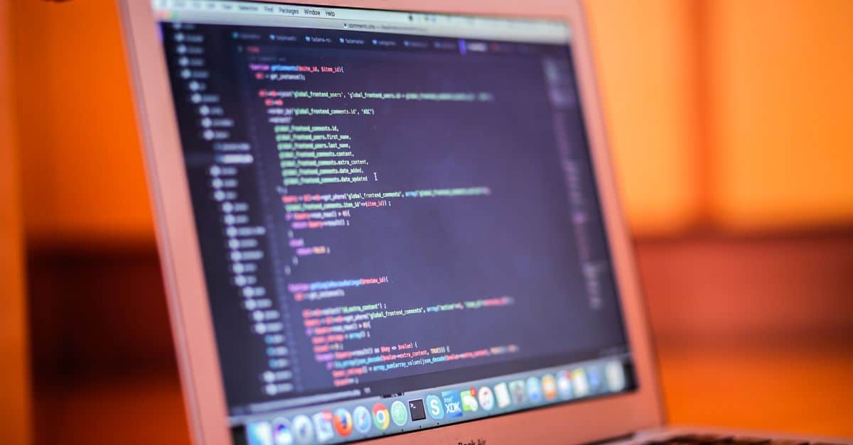 Programme de Certification en Développement Web et Mobile : Maîtrisez Laravel, Blade et Bootstrap 3 obtenez une certification reconnue en développement web et mobile pour maîtriser les compétences essentielles et booster votre carrière dans le domaine du numérique.