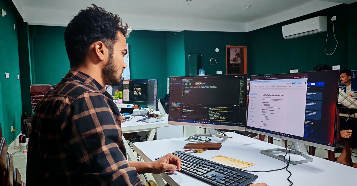 Guide des outils de développement web : comment sélectionner le meilleur en 2025 ? 2 découvrez les meilleurs outils de développement web pour optimiser votre workflow, améliorer la productivité et créer des sites performants et modernes.