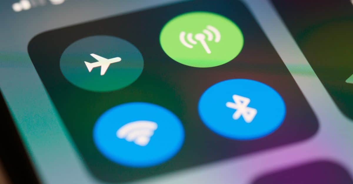 Wi-Fi en voyage : le secret suisse à -70 % pour sécuriser vos paiements en vacances 1 découvrez les meilleures pratiques pour sécuriser votre connexion wi-fi et protéger vos données contre les accès non autorisés.