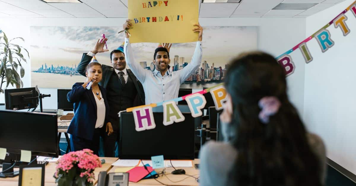 Workday affirme son engagement envers les logiciels européens, d'après AlphaValue et Citi 3 workday est une solution cloud innovante pour la gestion intégrée des ressources humaines, de la paie et des finances, optimisant l'efficacité et la productivité des entreprises.