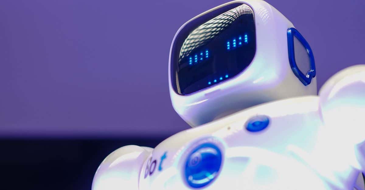 Le PDG d’Anthropic plaide pour un ralentissement du rythme d’évolution de l’intelligence artificielle 1 découvrez les régulations de l'intelligence artificielle, leurs enjeux et impacts sur la société et l'économie.