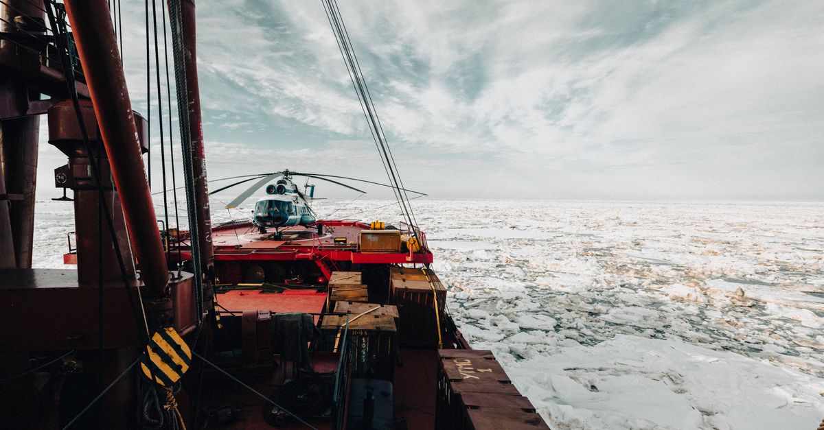 Arctique : l’UE maintient son moratoire sur les hydrocarbures, une décision qui déçoit Oslo 1 moratoire sur l'exploitation des hydrocarbures en arctique : enjeux environnementaux et politiques pour la protection de cette région fragile.