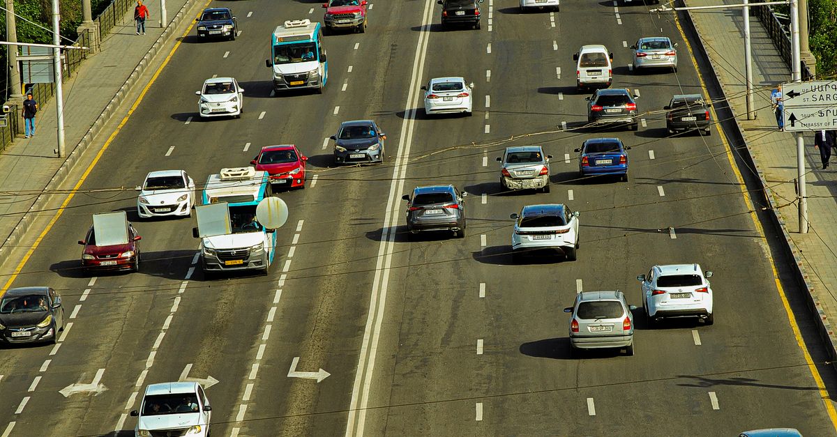 Automobile et transition énergétique : l'Europe envisage de prolonger l'ère du thermique au-delà de 2035 10 découvrez comment la transition énergétique transforme le secteur automobile vers des solutions plus durables et innovantes.