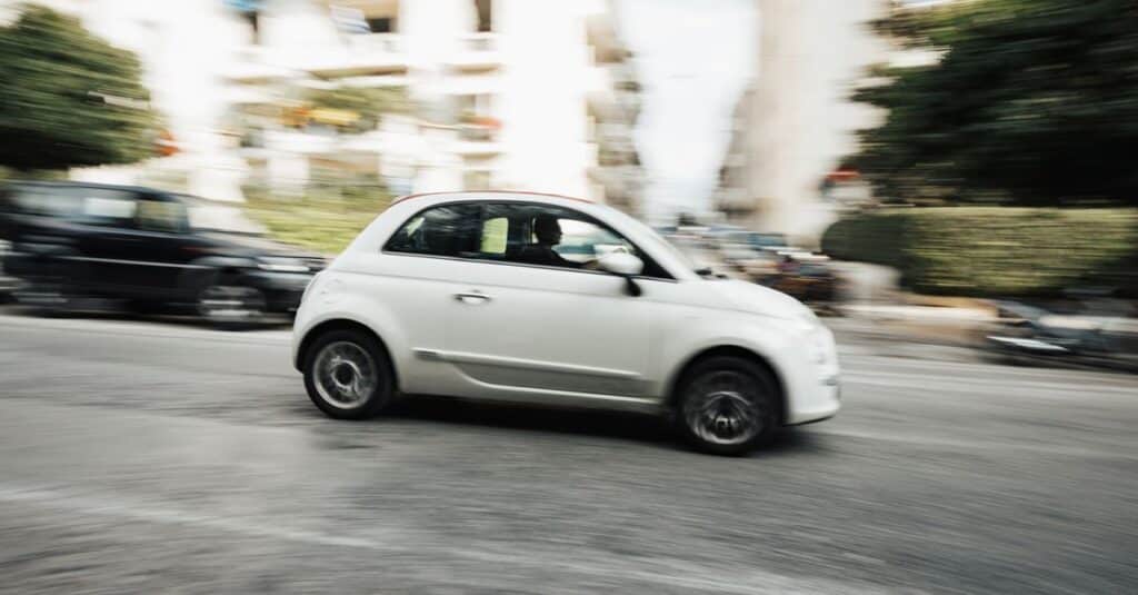 STMicro dévoile un capteur d'image innovant pour accélérer l'adoption des systèmes d'imagerie automobile 1 découvrez notre capteur d'image automobile de haute précision, conçu pour améliorer la sécurité et la performance des systèmes de vision dans les véhicules modernes.