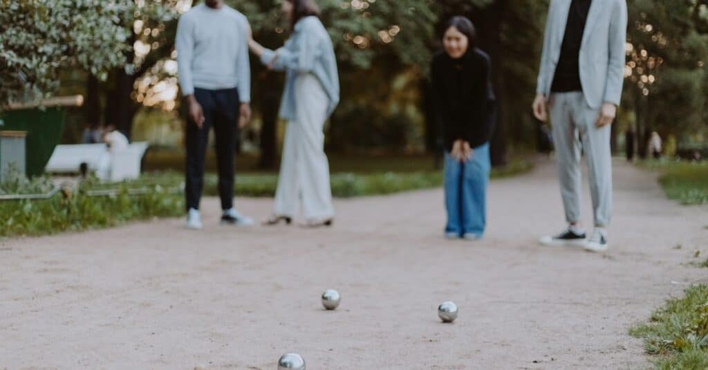 Boules : L'équipe Percherancier et les Ponots dominent le tir à Saint-Jeures 9 découvrez notre sélection de boules pour tous vos besoins, que ce soit pour le sport, la décoration ou les jeux. qualité et variété au rendez-vous.