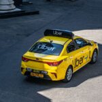 Elon Musk révolutionne la mobilité urbaine : Tesla lance son service révolutionnaire de robotaxis Cybercab défiant les normes réglementaires