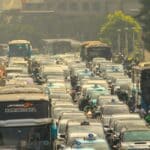 Ces voitures dites écologiques émettent jusqu&rsquo;à 4,6 fois plus de pollution que prévu, selon une nouvelle étude