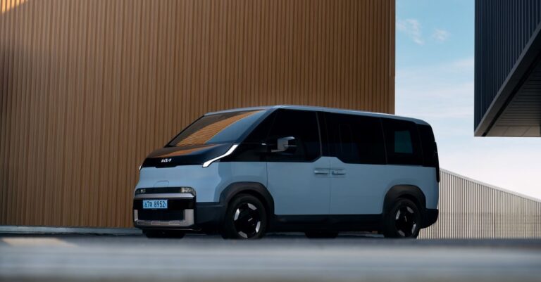 Automobile : Renault présente le nouveau Trafic Van E-Tech électrique, son fourgon 100 % zéro émission