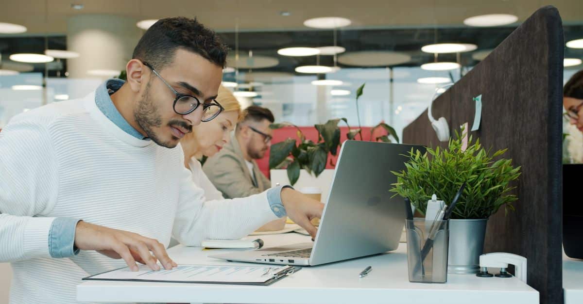 Valeo réactive son programme d’actionnariat salarié pour dynamiser l’engagement des employés 3 découvrez les avantages de l'actionnariat salarié, une solution qui permet aux employés de devenir actionnaires de leur entreprise, renforçant leur engagement et leur motivation.