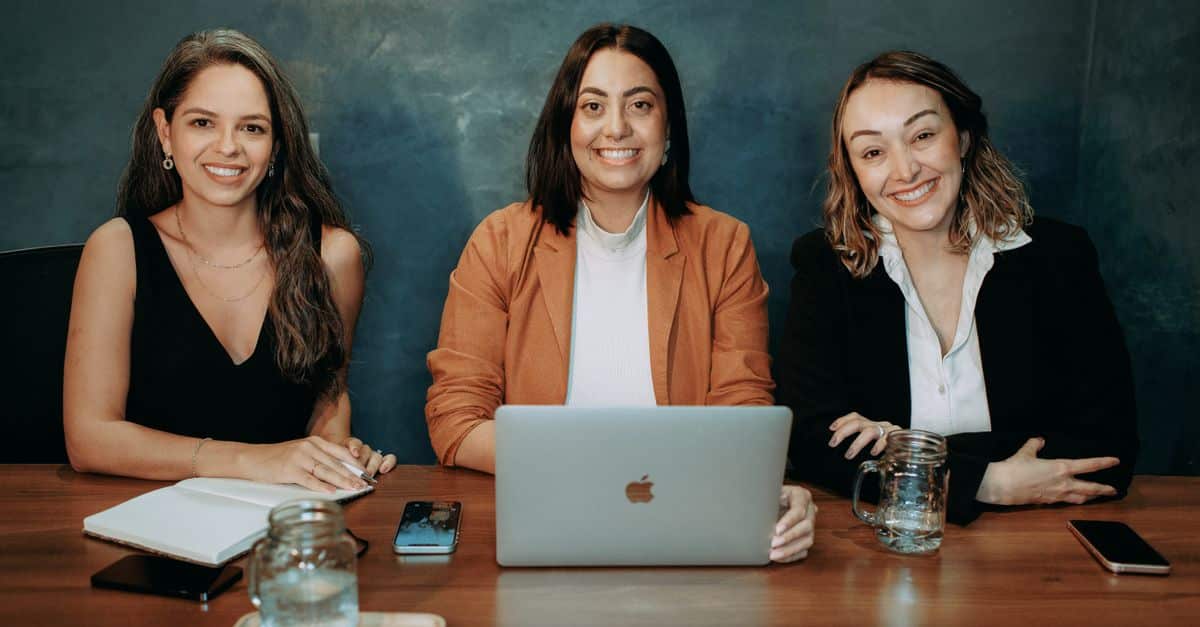 Unipros : Libérer les entrepreneurs pour qu'ils se consacrent pleinement à leur passion 2 découvrez des ressources, conseils et actualités pour accompagner les entrepreneurs dans la création et le développement de leur entreprise.
