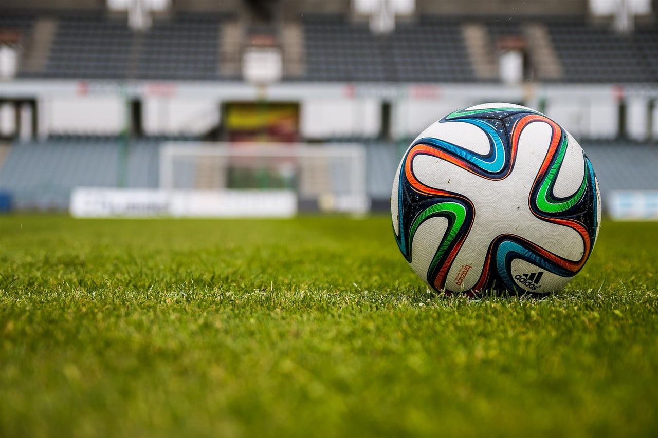 Football et divertissement numérique : quand les passions se rencontrent sur Sport.fr 3 découvrez tout sur le football : actualités, résultats, joueurs, matchs et analyses pour les passionnés de ce sport universel.