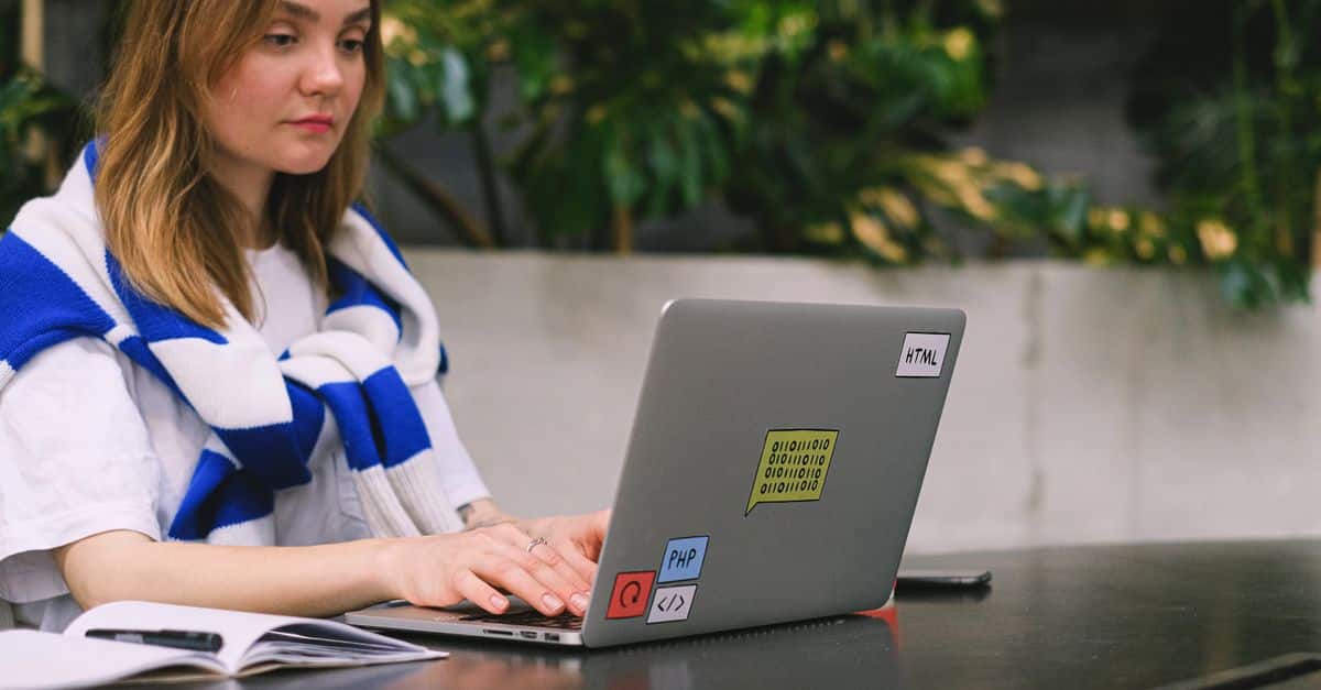 Opportunité Freelance : Consultant Développeur Web H/F à Rennes (35000) - Rejoignez Figaro Emploi 3 consultant développeur web freelance offrant des solutions personnalisées pour la création, l'optimisation et le développement de sites web performants.
