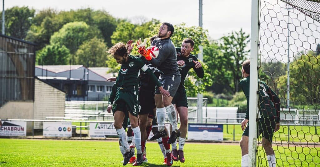Coupe de France de football : un écart de quatre divisions et six buts encaissés, le miracle n'a pas eu lieu 1 découvrez la coupe de france de football, un tournoi emblématique réunissant les meilleures équipes françaises dans une compétition passionnante et historique.
