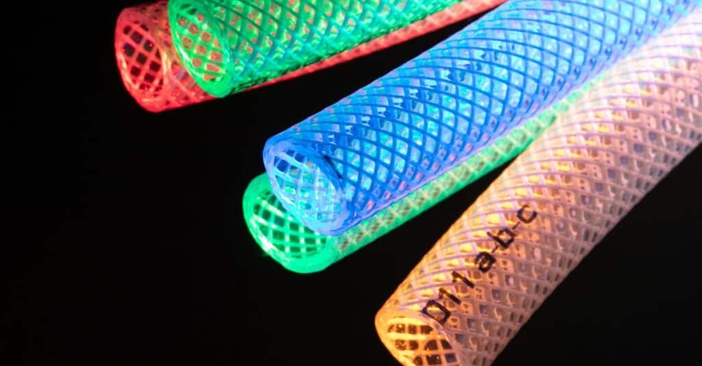 Lumax Auto renforce sa position sur le marché grâce à l’essor des plastiques innovants 6 découvrez les plastiques innovants qui révolutionnent l'industrie grâce à leurs propriétés avancées, durabilité et applications écologiques.