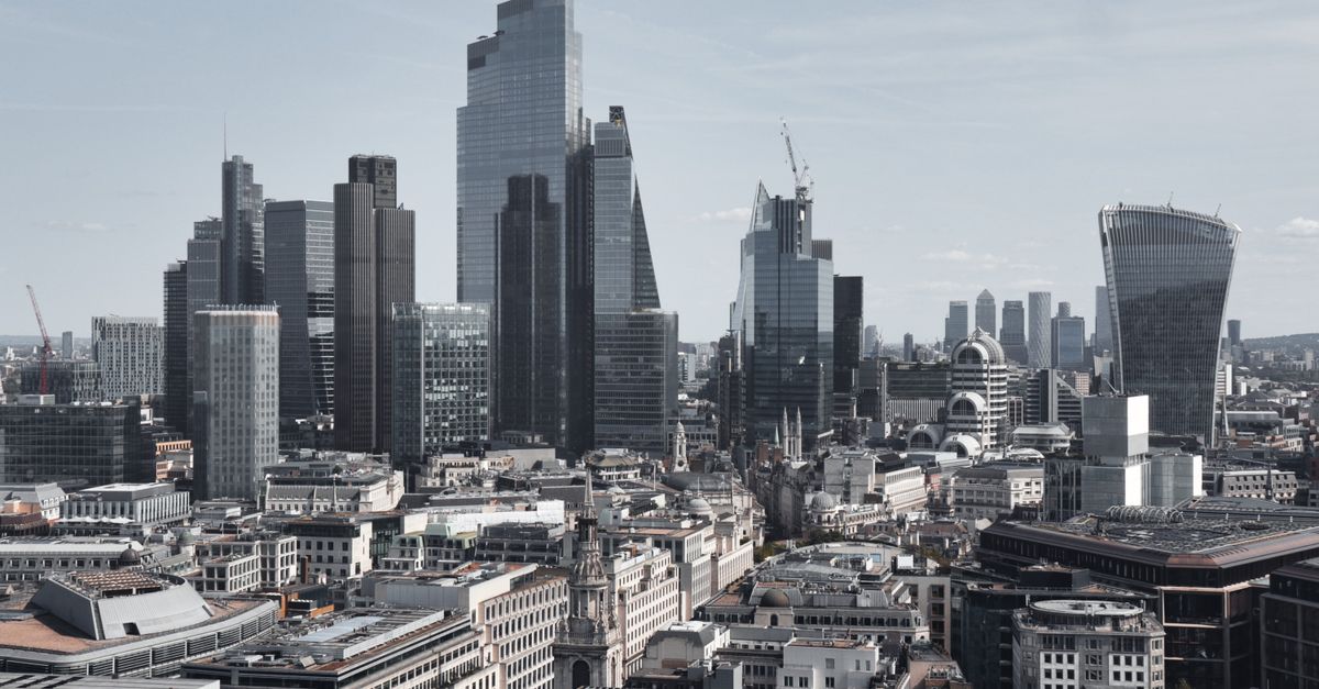 JPMorgan dévoile ses nouveaux leaders pour les opérations de banque d’investissement sectorielles 4 découvrez les leaders du secteur de la banque d'investissement chez jpmorgan, experts en solutions financières innovantes et stratégies de marché.