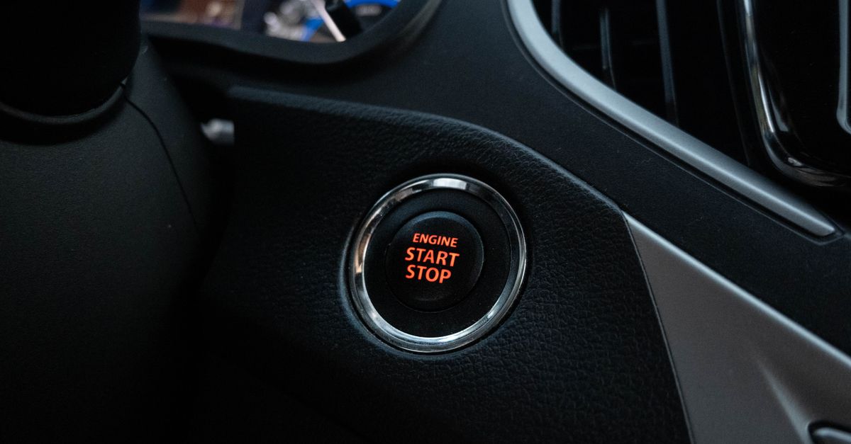 Alerte aux propriétaires de SUV : le vol sans clé s'effectue en moins d'une minute ! 9 découvrez comment fonctionne le vol sans clé (keyless theft), les risques associés et les conseils pour protéger votre véhicule contre ce type de cambriolage high-tech.