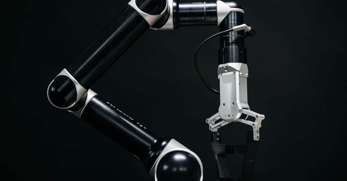 L'essor des robots de réparation orbitale : la stratégie européenne pour préserver et prolonger la vie des satellites en orbite 3 découvrez les robots de réparation orbitale, des technologies innovantes conçues pour effectuer des maintenances et réparations en orbite terrestre, garantissant la durabilité des satellites et stations spatiales.
