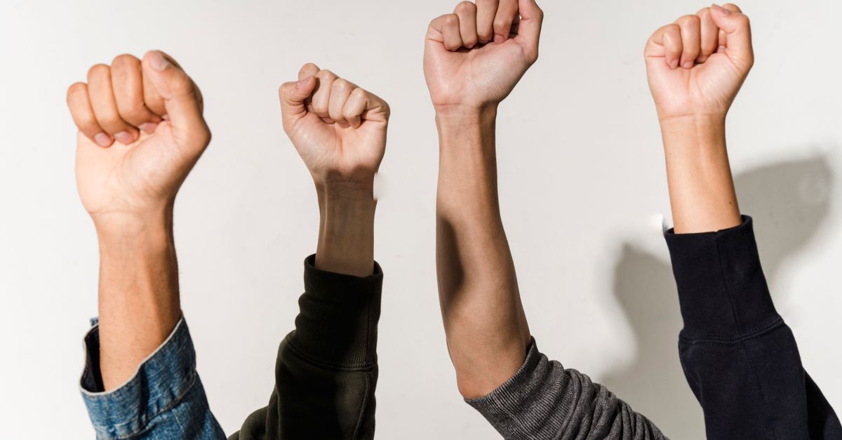 Résilience au cœur des décombres : comprendre l'ascension surprenante des marchés malgré l'adversité 1 découvrez le concept de résilience, sa définition, son importance et comment développer cette capacité à surmonter les difficultés et s'adapter aux changements de la vie.