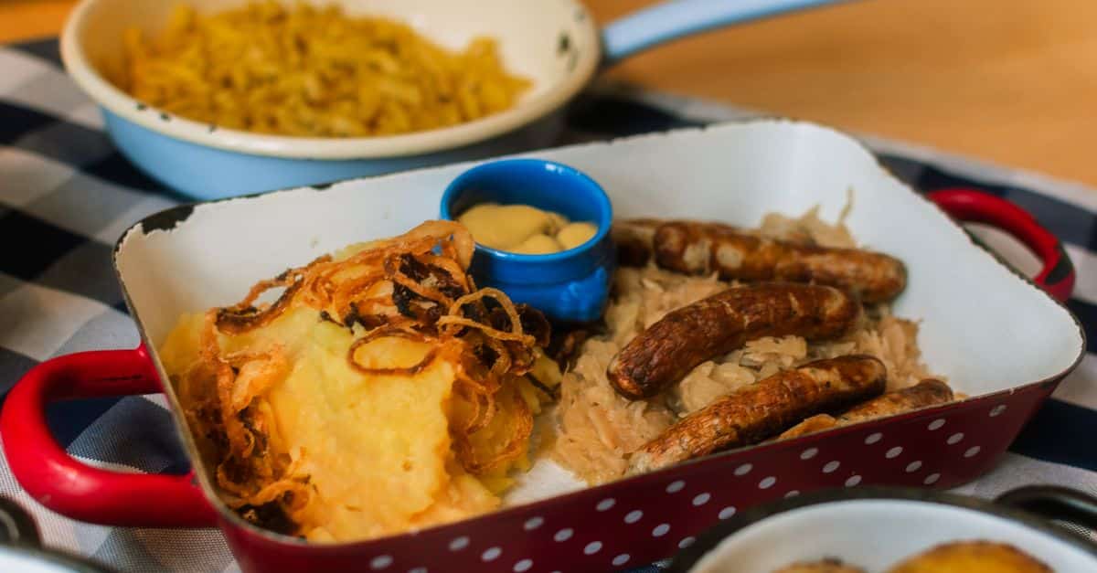 Vosges : Contrexéville célèbre en grande pompe sa dixième fête de la choucroute et de la bière 1 découvrez le festival de la bière et du choucroute, une célébration unique alliant saveurs traditionnelles et bières artisanales dans une ambiance festive et conviviale.