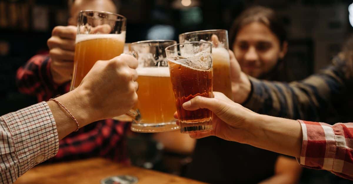 Vosges : Contrexéville célèbre en grande pompe sa dixième fête de la choucroute et de la bière 2 découvrez le sauerkraut beer festival, une célébration unique alliant bière artisanale et choucroute traditionnelle dans une ambiance festive et conviviale.