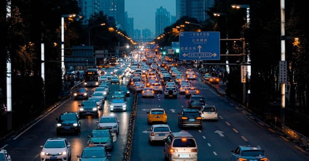 La ruée vers la Chine : quand les passionnés de technologie convergent au cœur de la course mondiale à l'innovation 2 découvrez la course technologique vers la chine et son impact sur l'innovation mondiale.