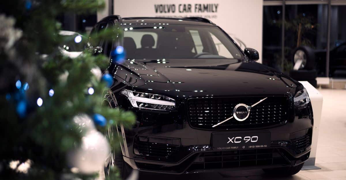 Volvo Cars dévoile sa plus grande offensive produit : 13 nouveaux modèles prêts à révolutionner le marché 10 découvrez le lancement des nouveaux modèles volvo cars, alliant innovation, sécurité et design élégant pour une expérience de conduite unique.