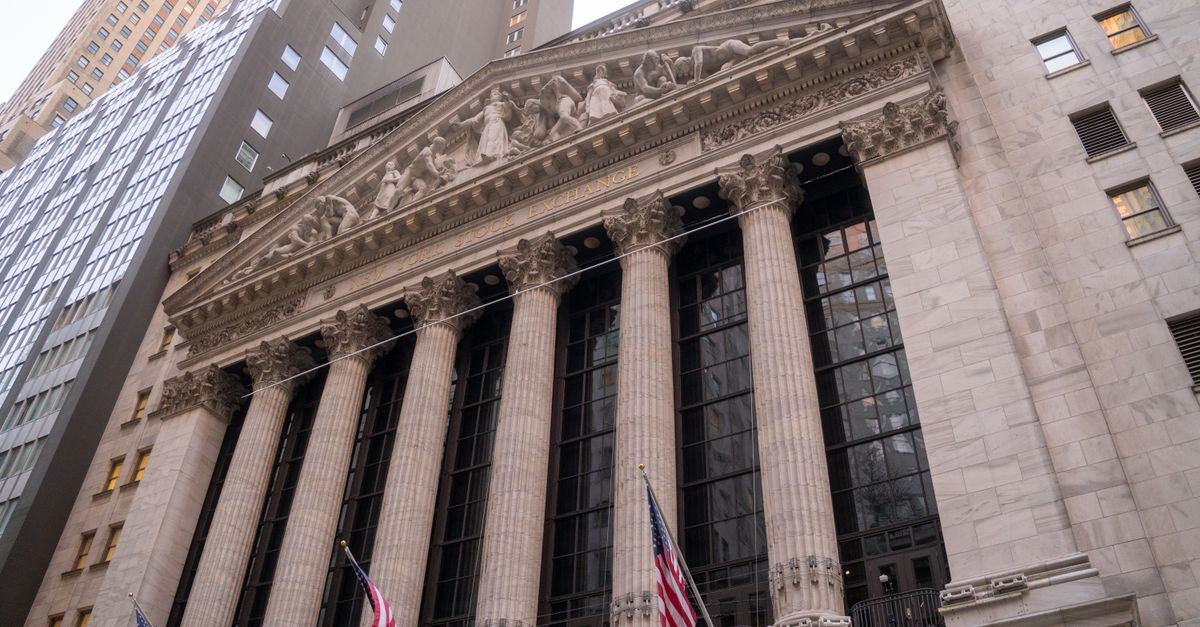Wall Street sous tension : l'impact de la montée du pétrole et des taux d'intérêt avant la réunion de la Fed 11 découvrez l'actualité, les analyses et les tendances de wall street, le centre névralgique de la finance mondiale.